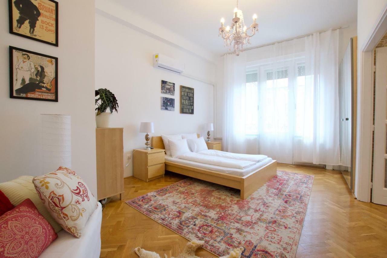 Standard Apartment By Hi5 - Madach Imre 1 Будапеща Екстериор снимка