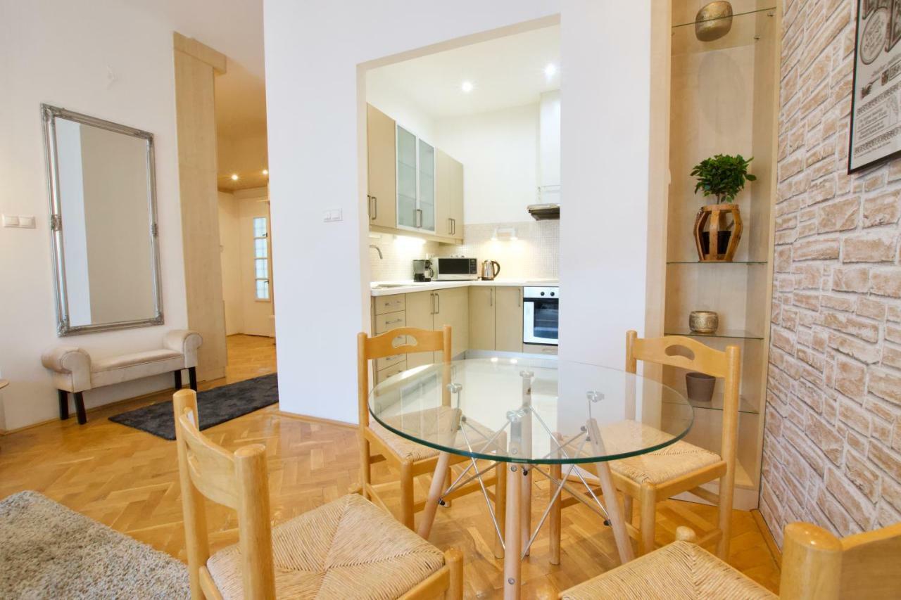 Standard Apartment By Hi5 - Madach Imre 1 Будапеща Екстериор снимка